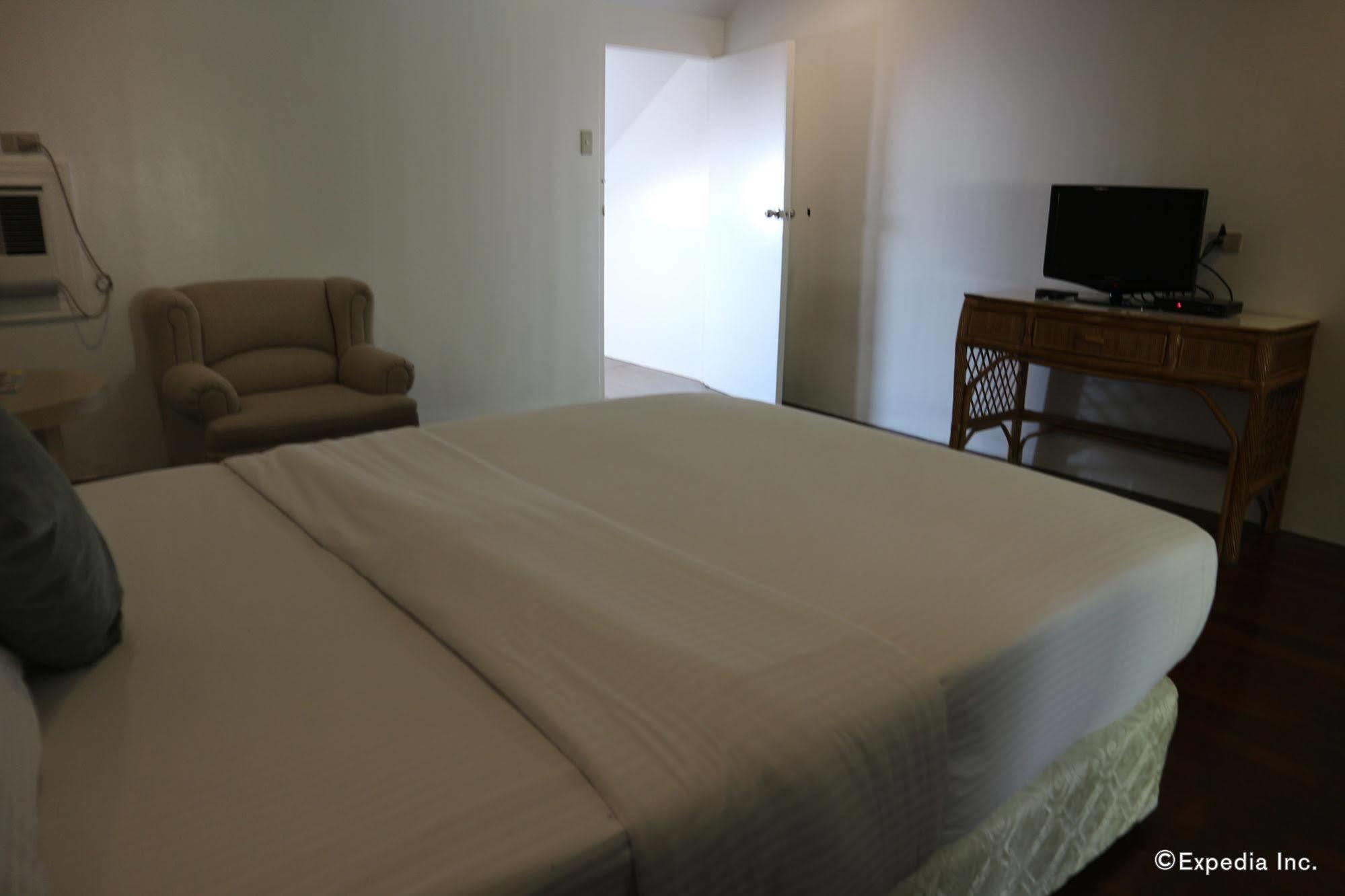 Sta. Monica Beach Club Dumaguete City Ngoại thất bức ảnh